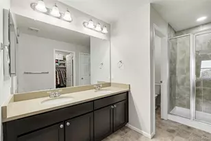 16036 E Warner Dr, Denver, CO 80239 - Photo 10