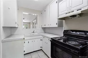 1879 S Madison St, Denver, CO 80210 - Photo 8