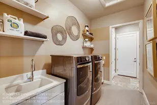 5708 W 141st Pl, Broomfield, CO 80020 - Photo 34