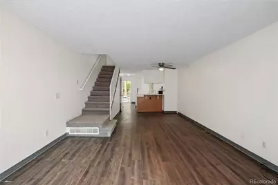 15566 E Louisiana Avenue, Aurora, CO 80017 - Photo 8