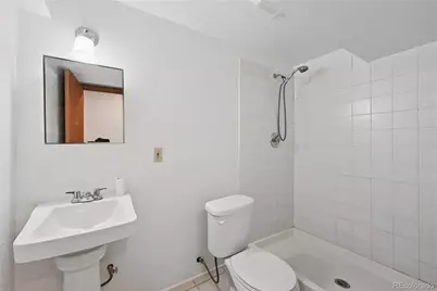 15566 E Louisiana Avenue, Aurora, CO 80017 - Photo 20