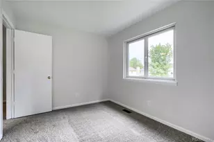 490 S Kingston Cir, Aurora, CO 80012 - Photo 20
