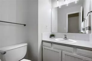 490 S Kingston Cir, Aurora, CO 80012 - Photo 10