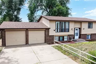 1002 Longview Dr, Fort Lupton, CO 80621 - Photo 1