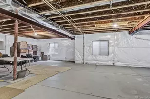 344 N de Gaulle Ct, Aurora, CO 80018 - Photo 28