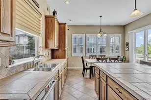 344 N de Gaulle Ct, Aurora, CO 80018 - Photo 2