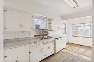 2490 S Lincoln St, Denver, CO 80210 - Photo 10