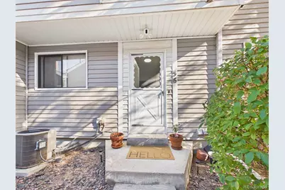 56 S Nome Street, Aurora, CO 80012 - Photo 2