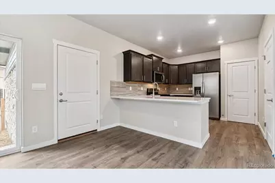 708 N Ukraine Street, Aurora, CO 80018 - Photo 8