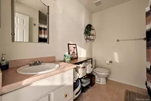 19338 E Dickenson Pl, Aurora, CO 80013 - Photo 36