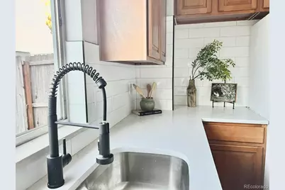 12444 E Kansas Place, Aurora, CO 80012 - Photo 10