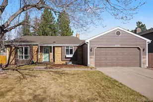 8621 W Hinsdale Pl, Littleton, CO 80128 - Photo 2