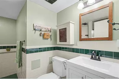 8621 W Hinsdale Place, Littleton, CO 80128 - Photo 10