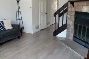 2756 E Nichols Cir, Centennial, CO 80122 - Photo 4