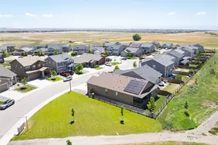 27571 E 7th Dr, Aurora, CO 80018 - Photo 32
