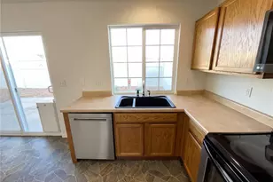 19503 Randolph Pl, Denver, CO 80249 - Photo 10