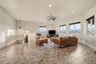 45330 Valdonna Cir, Bennett, CO 80102 - Photo 12