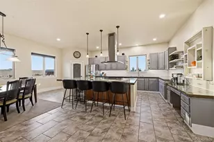 45330 Valdonna Cir, Bennett, CO 80102 - Photo 8