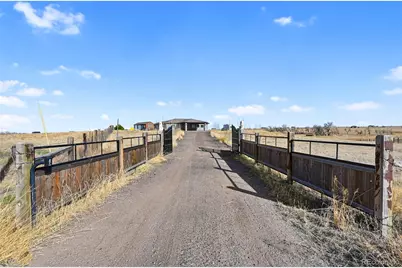 45330 Valdonna Circle, Bennett, CO 80102 - Photo 2