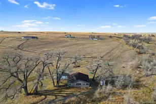 45330 Valdonna Cir, Bennett, CO 80102 - Photo 48