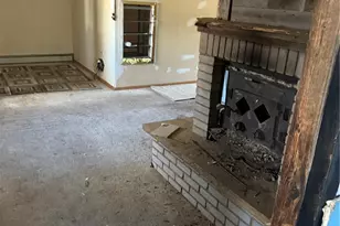 335 E 11th St, Loveland, CO 80537 - Photo 18