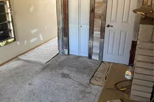 335 E 11th St, Loveland, CO 80537 - Photo 14