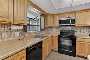 10576 Ura Ln, Northglenn, CO 80234 - Photo 8