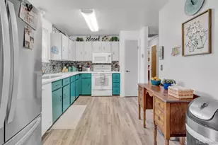 17835 E Kansas Pl, Aurora, CO 80017 - Photo 6