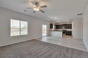 359 Maple St, Bennett, CO 80102 - Photo 10