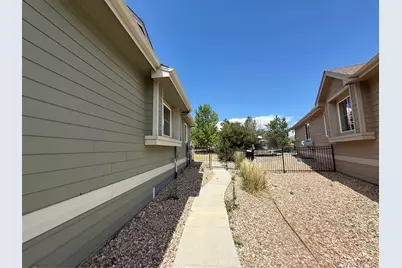 26004 E Elmhurst Place, Aurora, CO 80016 - Photo 8