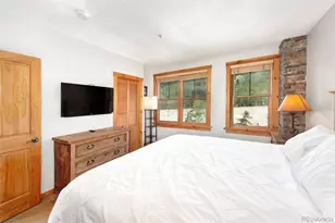 100 Dercum Square, Keystone, CO 80435 - Photo 16