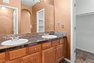 23024 E Ontario Dr, Aurora, CO 80016 - Photo 22