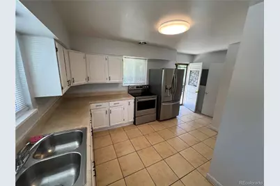 947 S Benton, Lakewood, CO 80226 - Photo 2