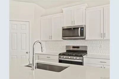 8898 Salida Street, Commerce City, CO 80022 - Photo 10