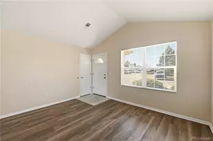 1748 Eagle St, Aurora, CO 80011 - Photo 4