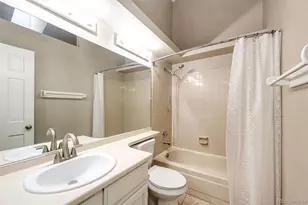 18538 E Whitaker Cir, Aurora, CO 80015 - Photo 20