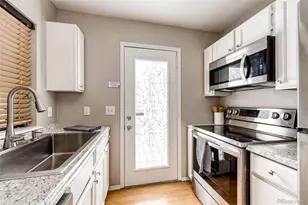 18538 E Whitaker Cir, Aurora, CO 80015 - Photo 10