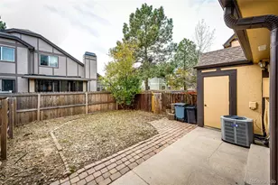 18538 E Whitaker Cir, Aurora, CO 80015 - Photo 22