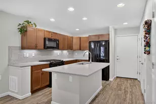 5843 Boston St, Denver, CO 80238 - Photo 8