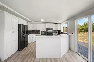 1361 S Andes St, Aurora, CO 80017 - Photo 12