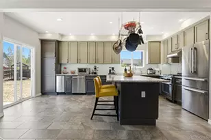 21986 E Oberlin Pl, Aurora, CO 80018 - Photo 6