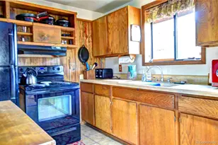 1722 Stagestop Rd, Jefferson, CO 80456 - Photo 10