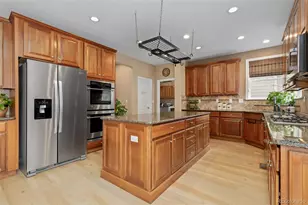 10996 Glengate Cir, Highlands Ranch, CO 80130 - Photo 8