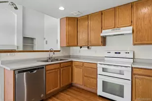 5781 S Bahama Circle, Aurora, CO 80015 - Photo 8