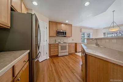 7969 S Buchanan Way, Aurora, CO 80016 - Photo 4