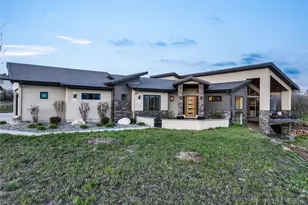 3585 Meadow Run Cir, Colorado Springs, CO 80908 - Photo 1