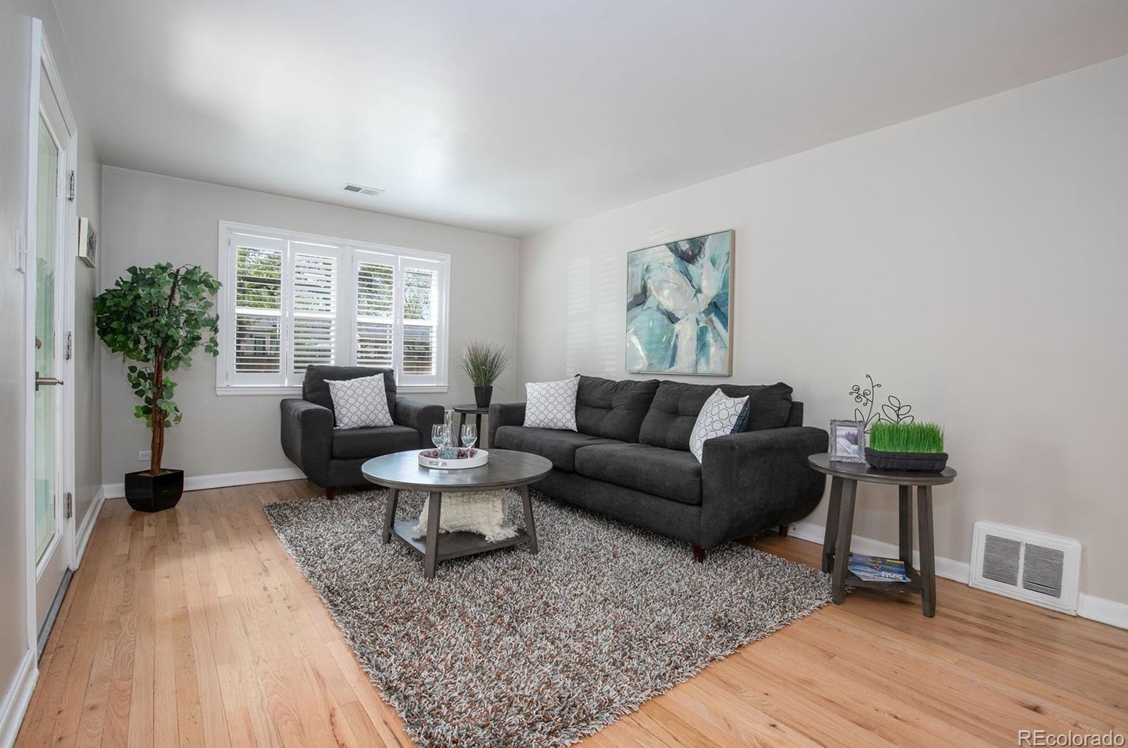 850 Magnolia St, Denver, CO 80220-4716