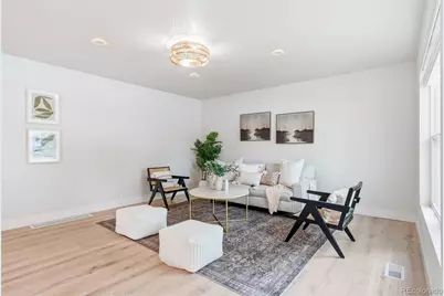 900 N Garfield Avenue, Loveland, CO 80537 - Photo 2