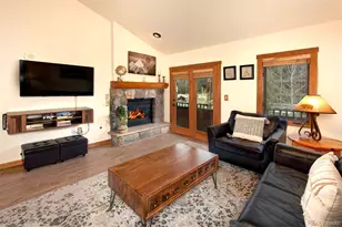 91 River Run Rd, Dillon, CO 80435 - Photo 2