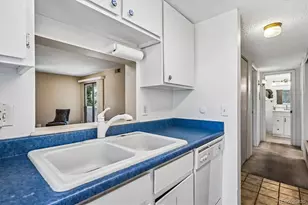 9887 E Peakview Ave, Englewood, CO 80111 - Photo 6